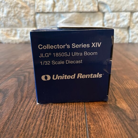 Collectors's series XIV JLG 1850SJ Ultra Boom 1/32 Scale Diecast - Picture 3 of 9